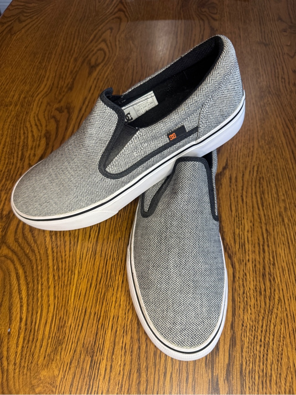 DC Men’s Trase Slip-On TX SE skate shoes in Grey Herringbone